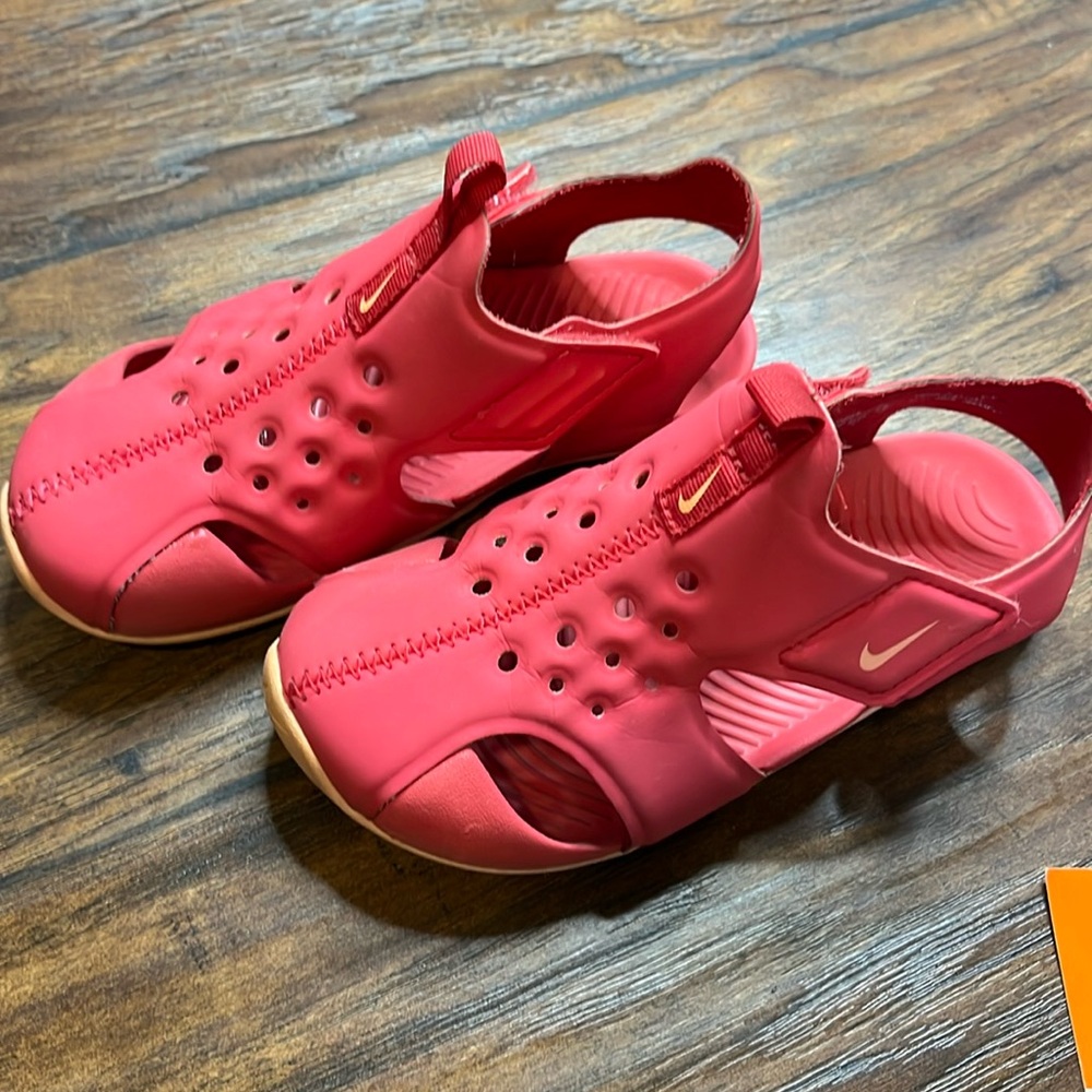 NIKE Toddler Girls Tropical Pink Sunray Protect 2 Sandals Water Shoe Size 10c